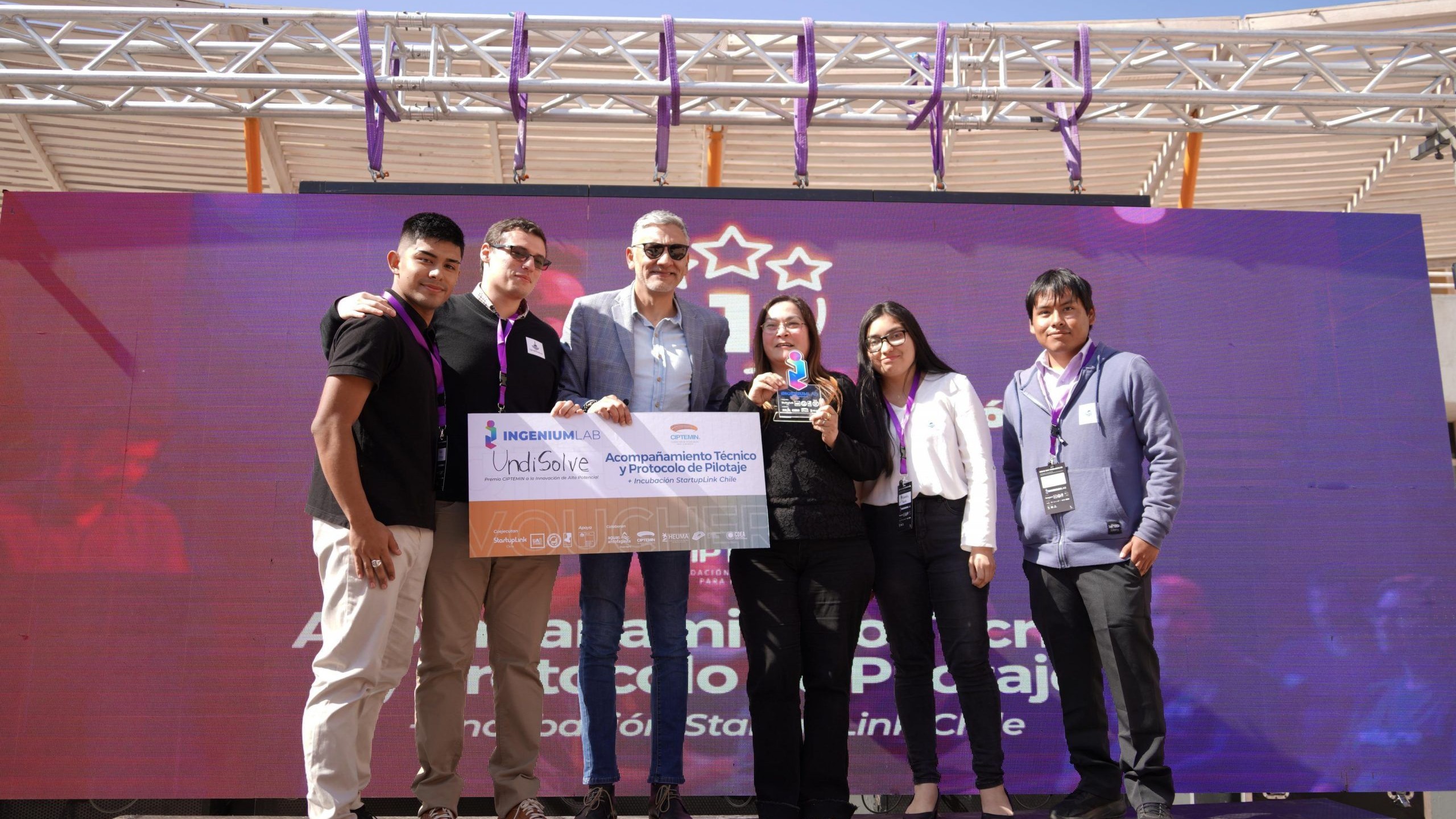 Estudiantes de la UA presentan soluciones a desafíos reales de la industria en IngeniumLab 2025