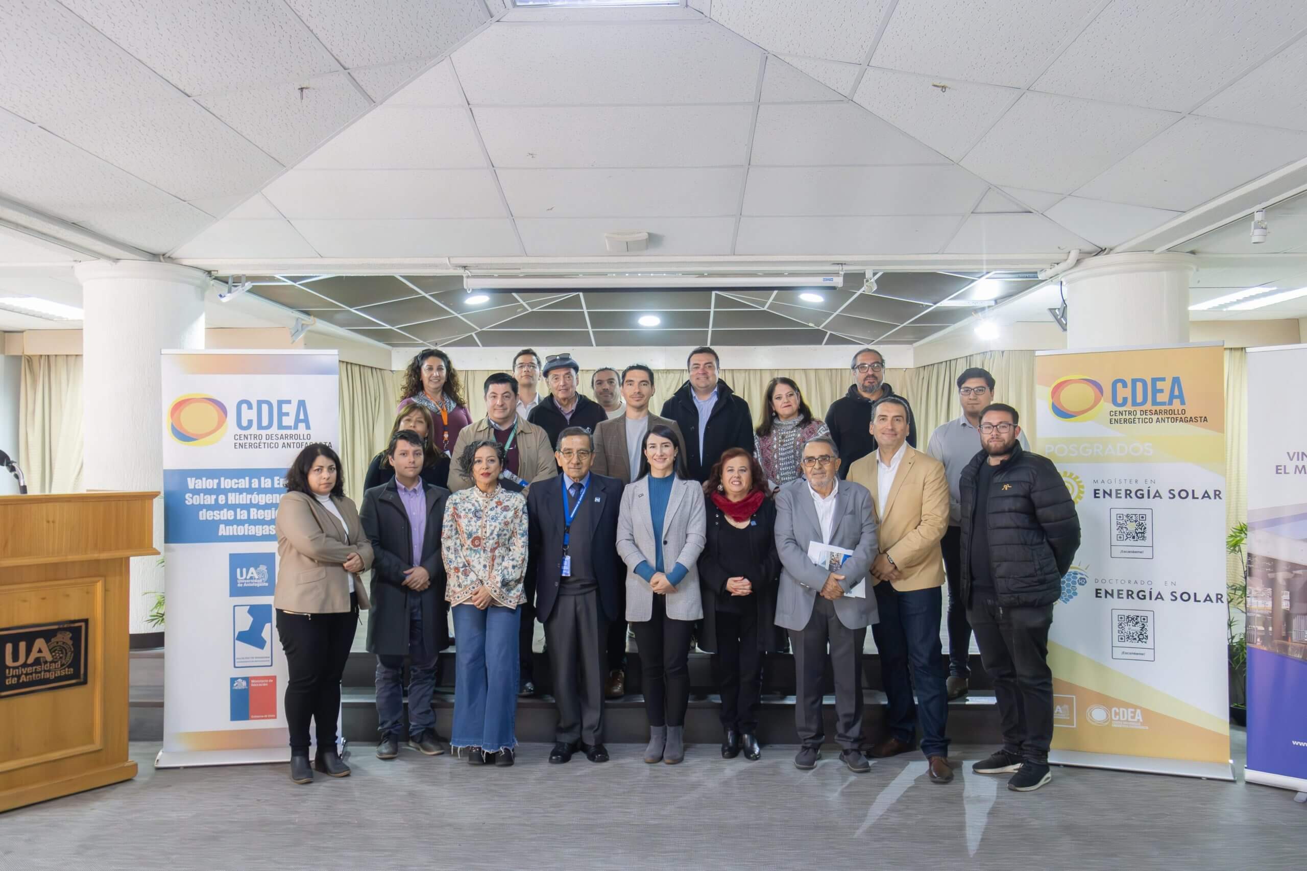 UA potencia colaboración con establecimientos educacionales en tecnología y energía